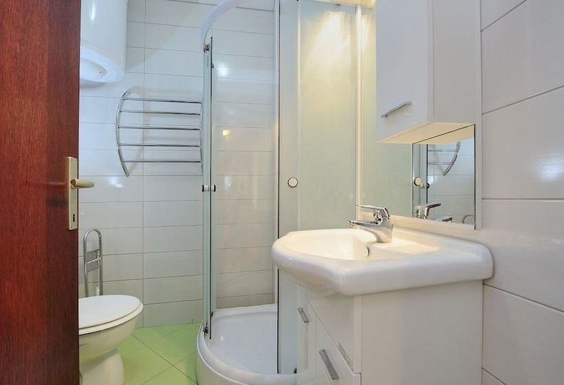 بنسيون Mareta Guesthouse