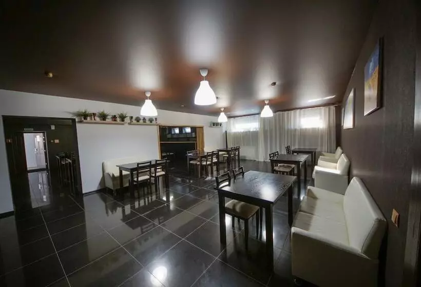 استراحتگاه Tri Morya