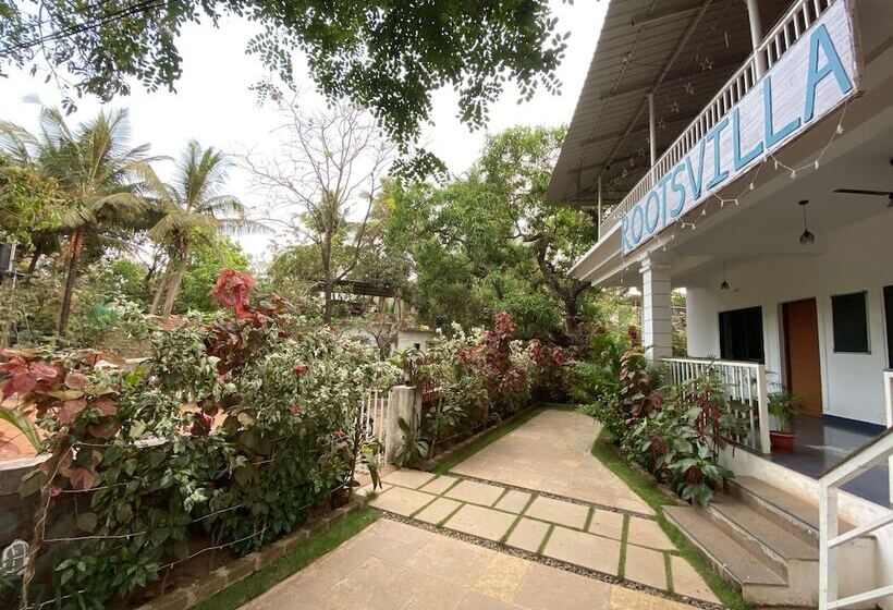 Rootsvilla Hostel Goa