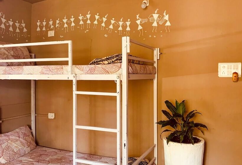 Rootsvilla Hostel Goa