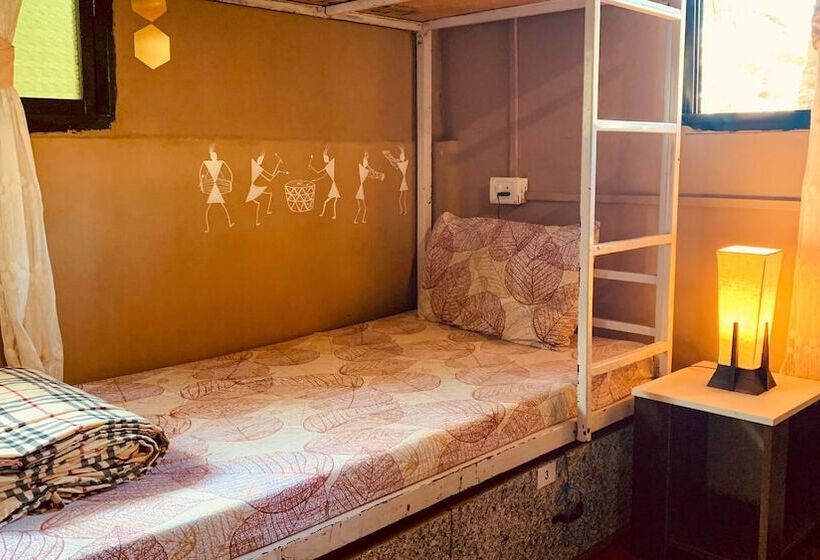 Rootsvilla Hostel Goa