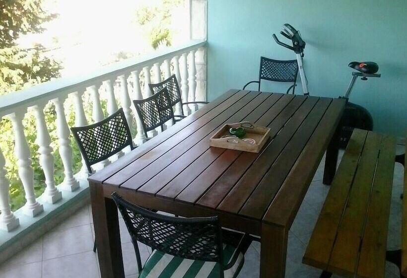 Apartments Divna Tomas