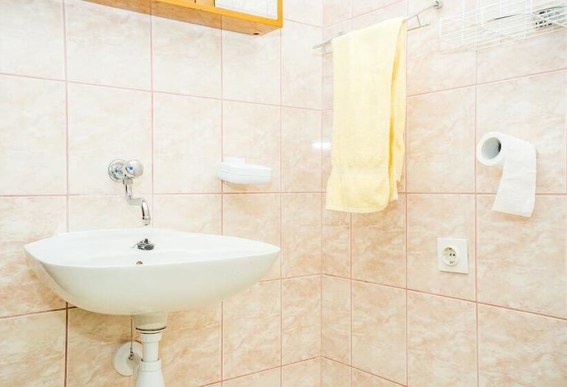 Apartments Divna Tomas