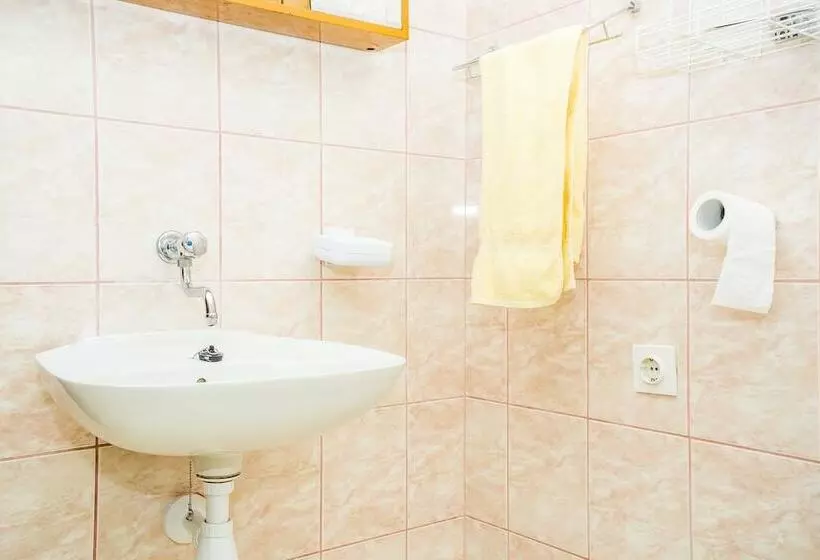 Apartments Divna Tomas