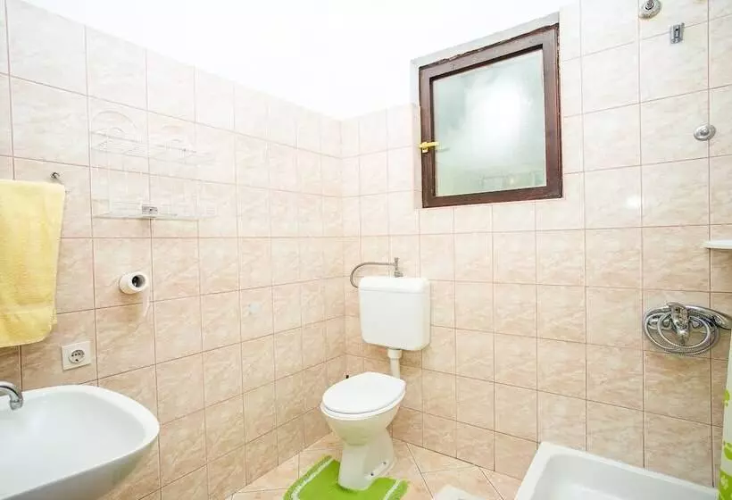 Apartments Divna Tomas