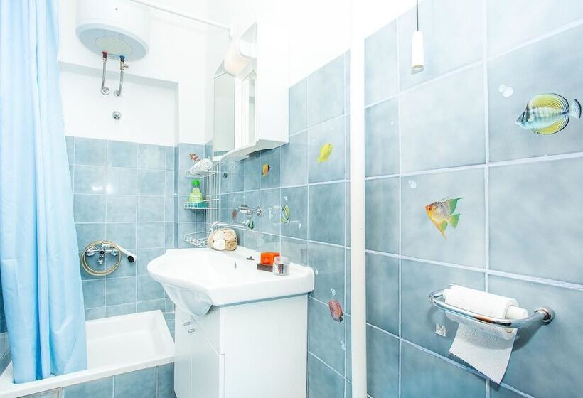 Apartments Divna Tomas