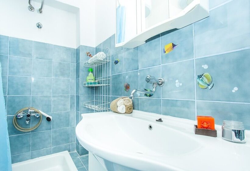 Apartments Divna Tomas