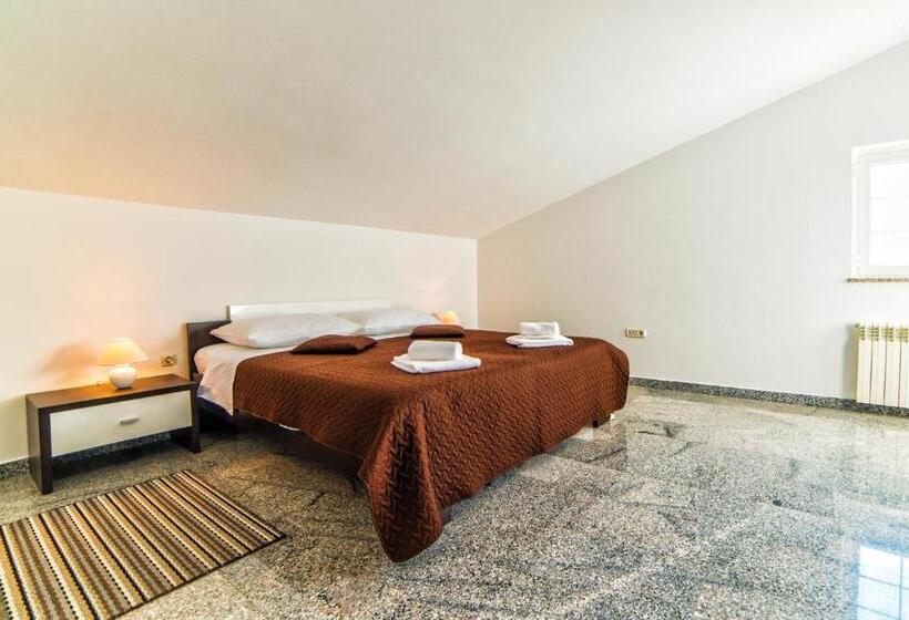 Apartments Villa Ori