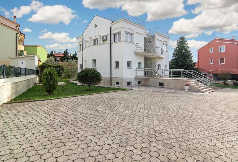 Apartments Villa Zara