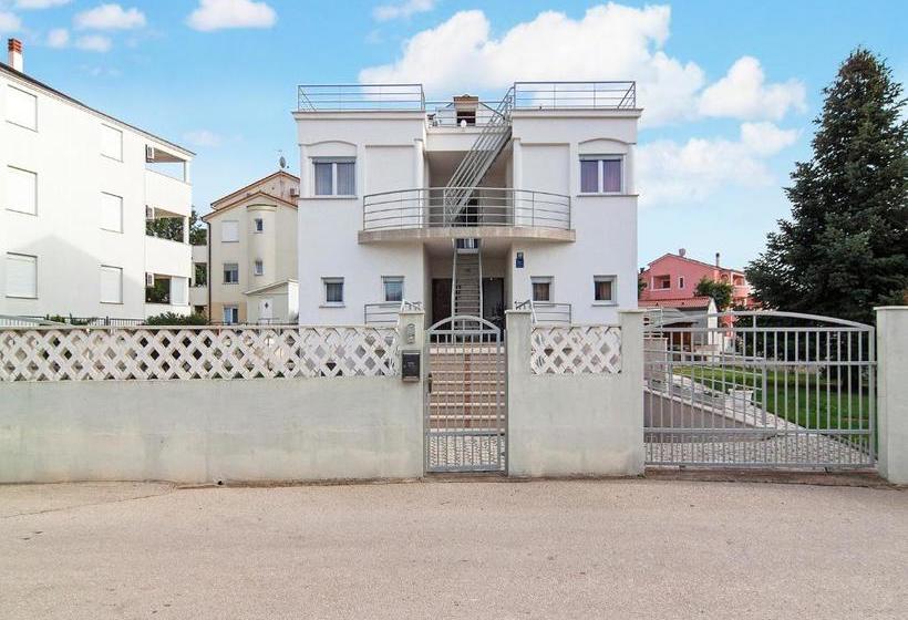 Apartments Villa Zara