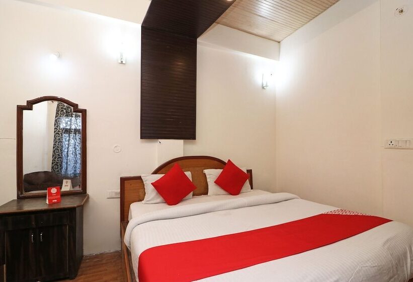 هتل Akanksha Anand Plaza