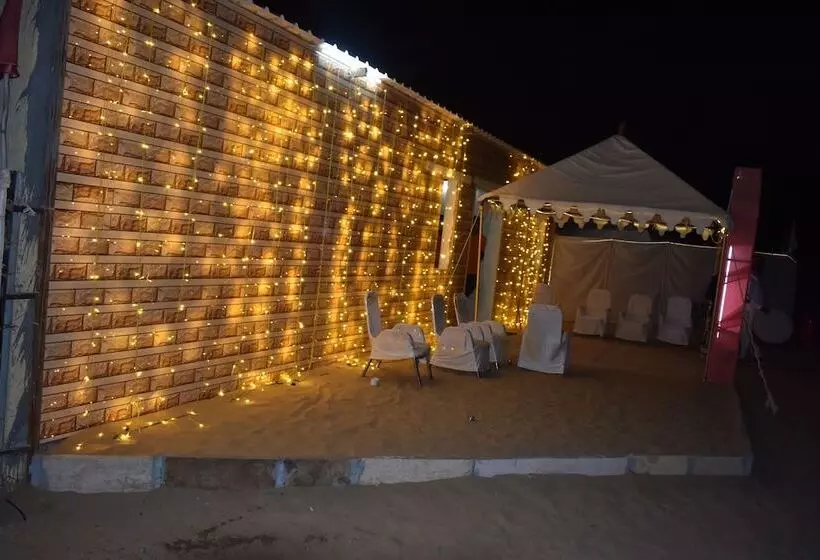ホテル Mumal Desert Camp
