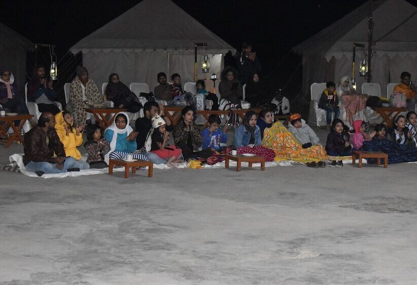 Hotel Mumal Desert Camp