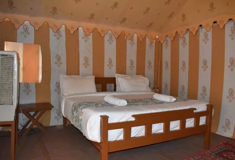 ホテル Mumal Desert Camp
