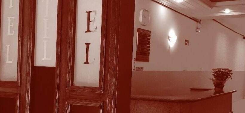 Отель Real Park