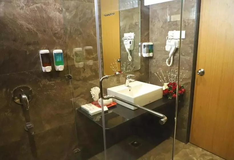 Hotelli Sai Neem Tree