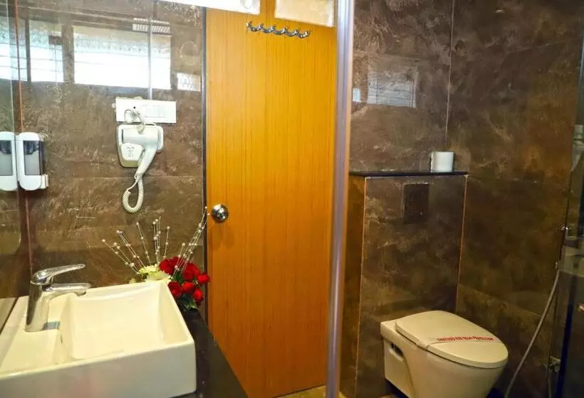 Hotelli Sai Neem Tree