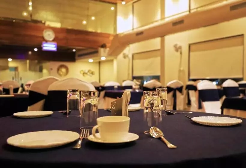 Hotelli Sai Neem Tree