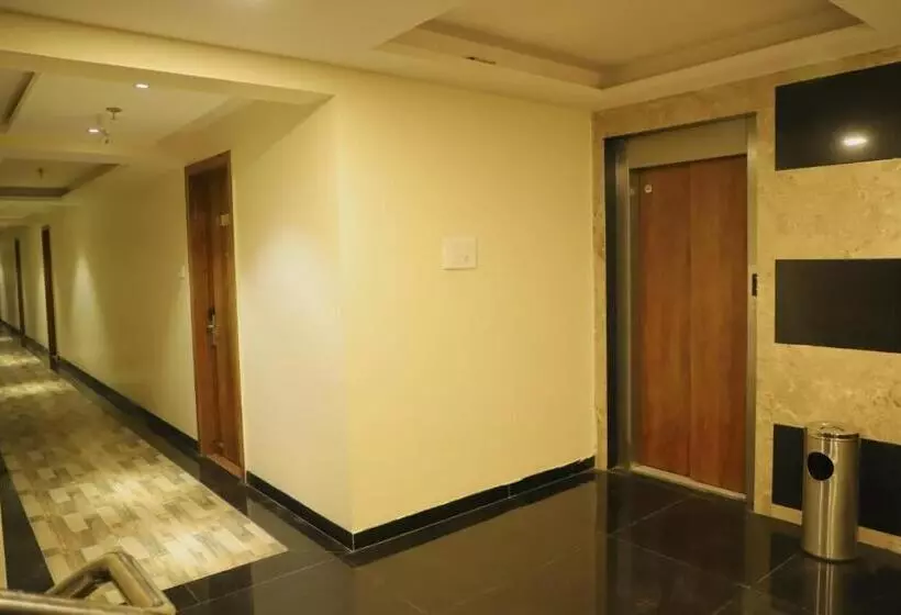 Hotelli Sai Neem Tree