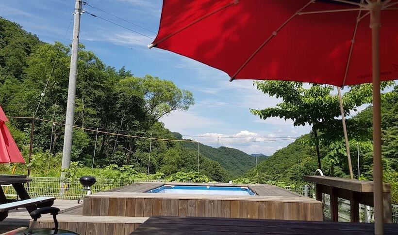 Hwaya Mountain Pension
