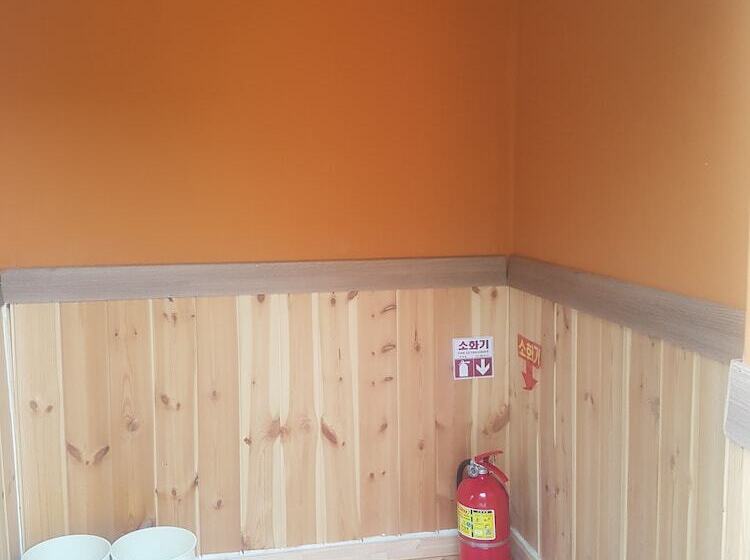 Hwaya Mountain Pension