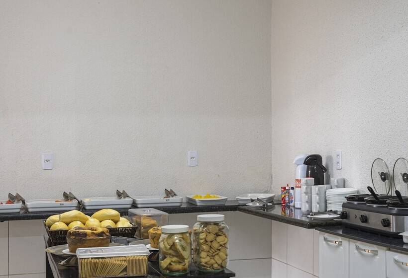 Mega Aeroporto Hotel Apenas 1 Km De Distância Do Aeroporto De Fortaleza