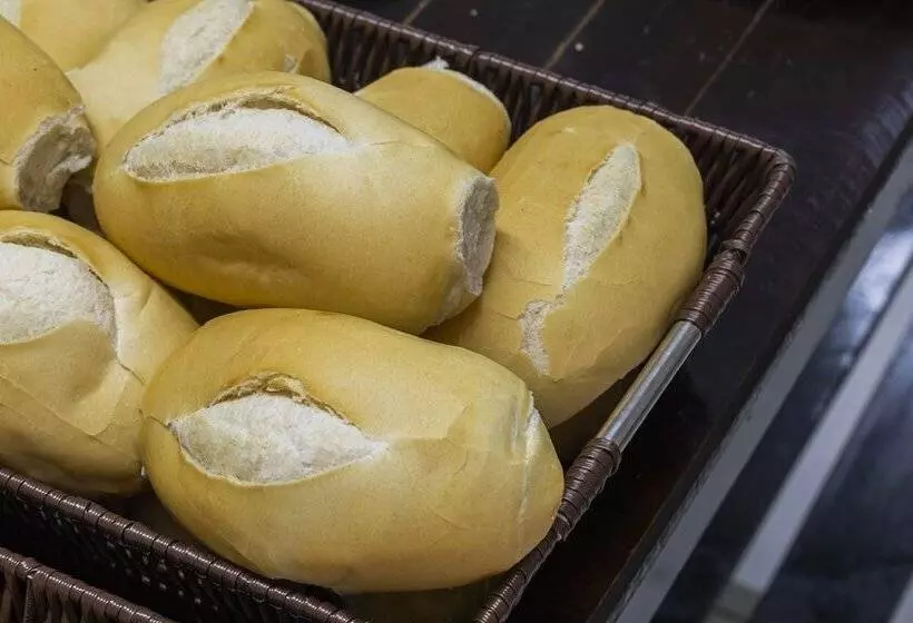 Mega Aeroporto Hotel Apenas 1 Km De Distância Do Aeroporto De Fortaleza