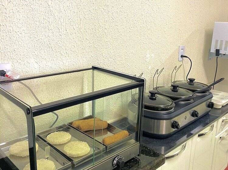 Mega Aeroporto Hotel Apenas 1 Km De Distância Do Aeroporto De Fortaleza