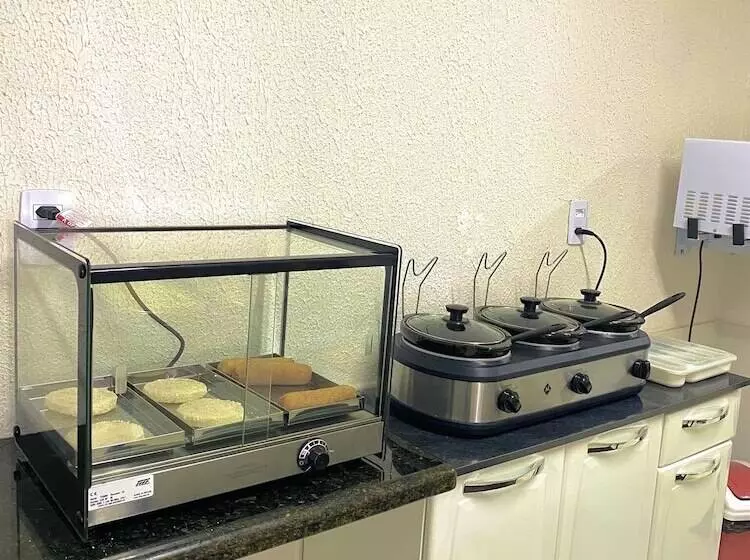 Mega Aeroporto Hotel Apenas 1 Km De Distância Do Aeroporto De Fortaleza