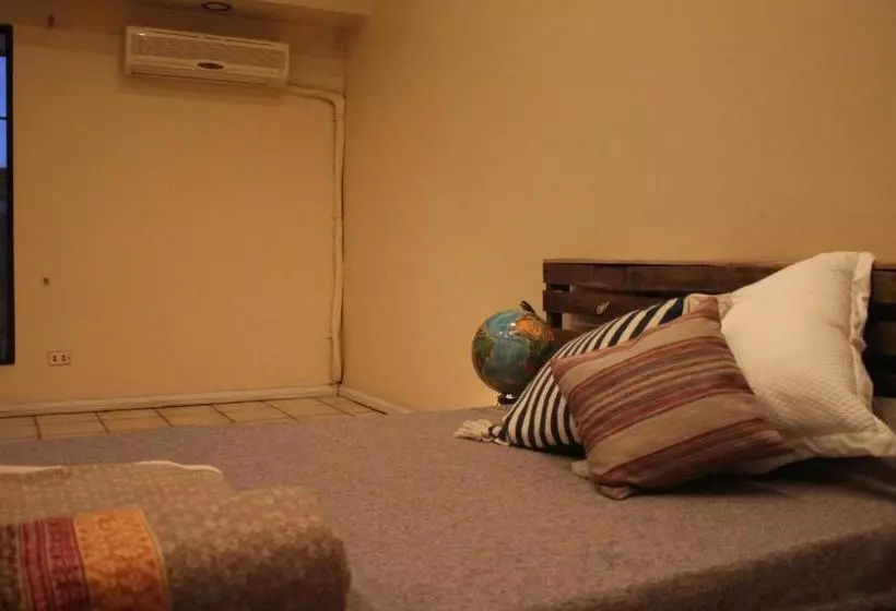 پانسیون Casa Makiki