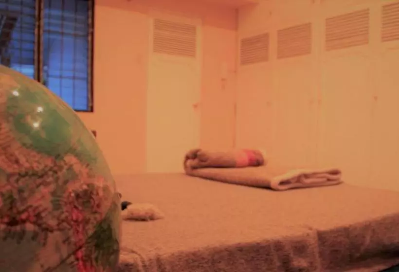 پانسیون Casa Makiki