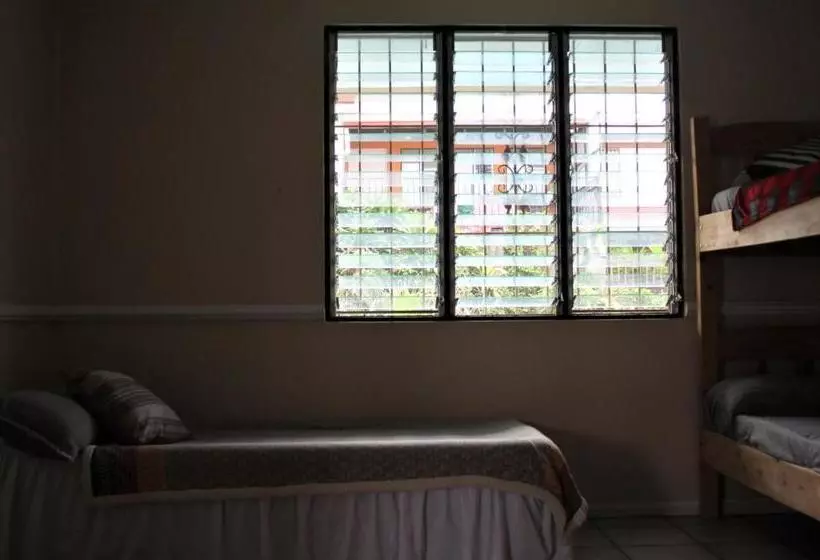 پانسیون Casa Makiki