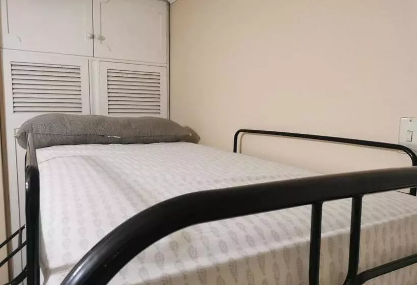 پانسیون Casa Makiki