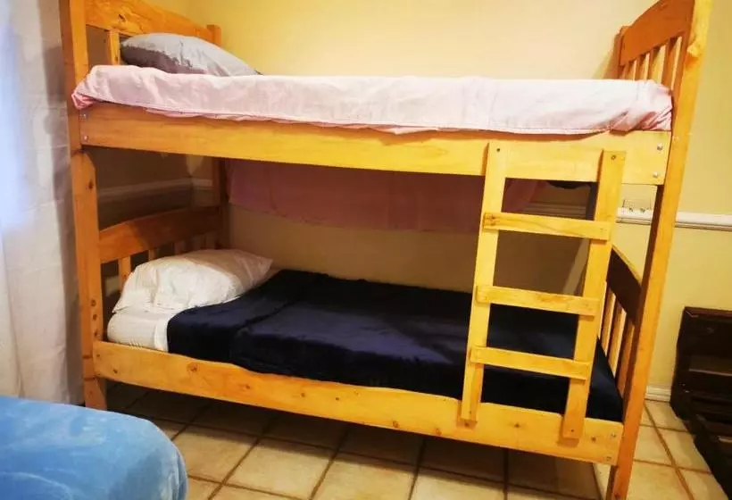 پانسیون Casa Makiki