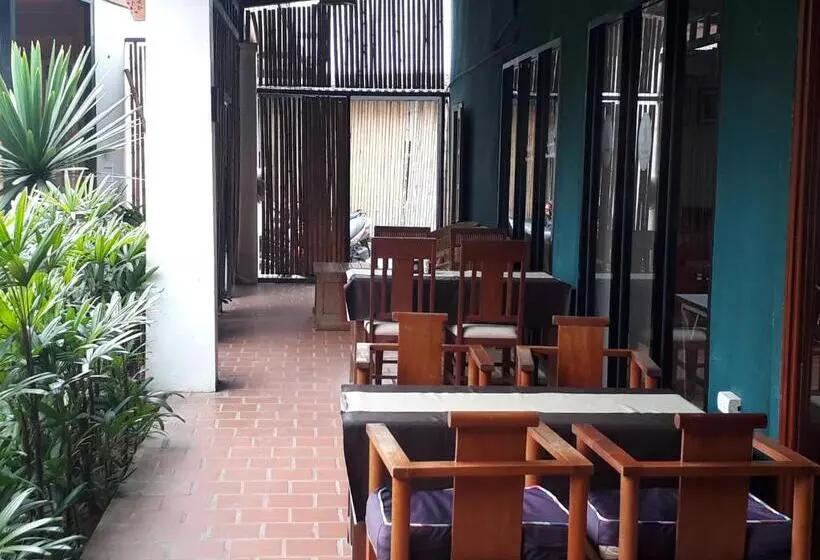 Hotelli Charming Lao