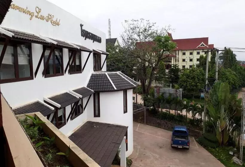 Hotelli Charming Lao