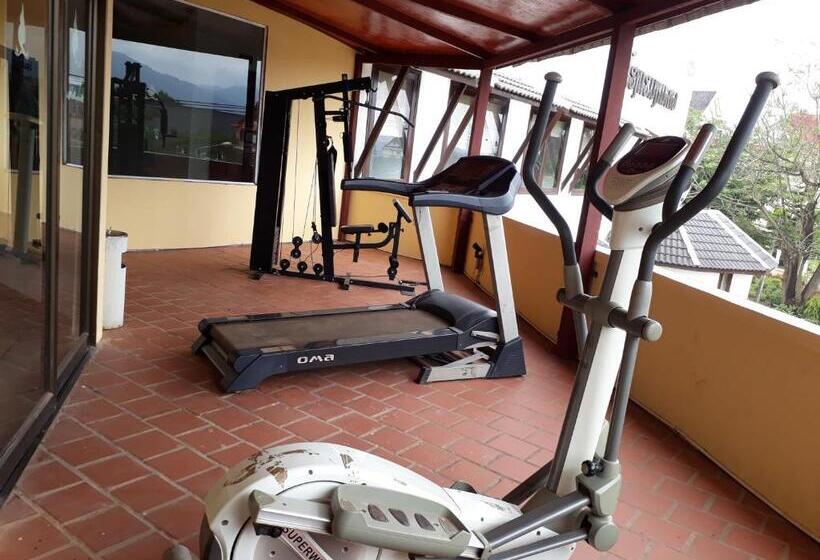 ホテル Charming Lao