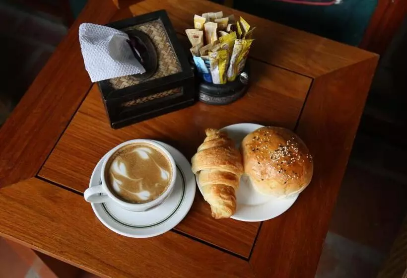 Hotelli Charming Lao