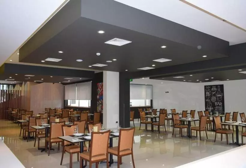 ホテル Diego De Almagro Talca Express