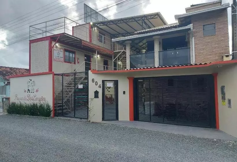 Hotelli Pousada Dois Corações