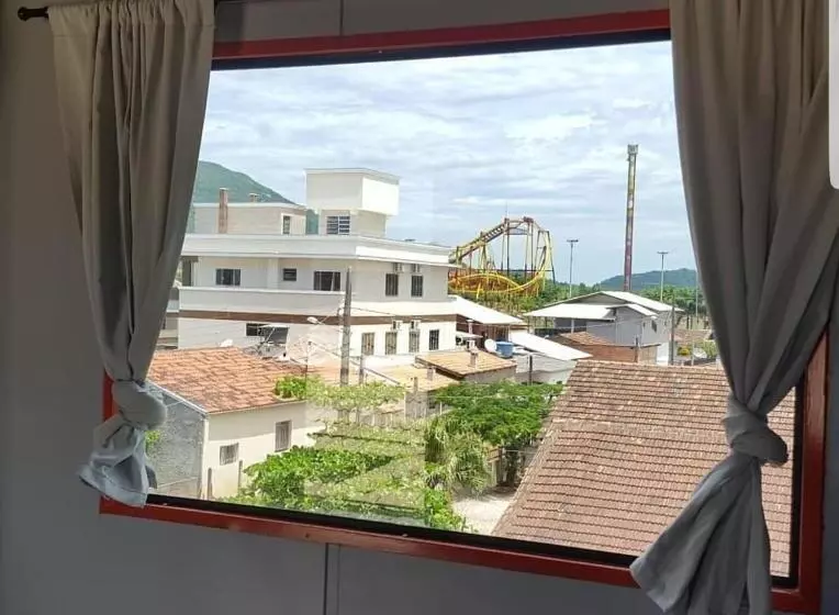 Hotelli Pousada Dois Corações