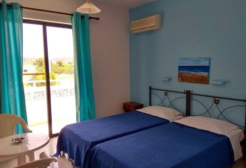 호텔 Dolphin Apartments