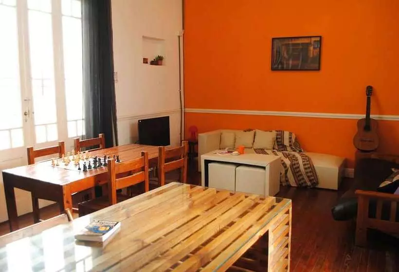 La Casa De Pandora Hostel & Cafe