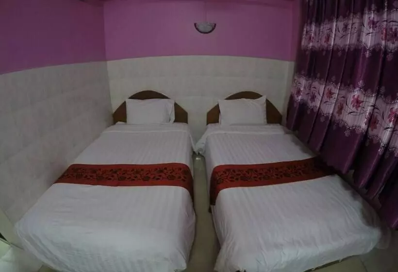 ペンション Capitol 3 Guesthouse