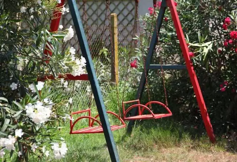 Terpsichore Apartments