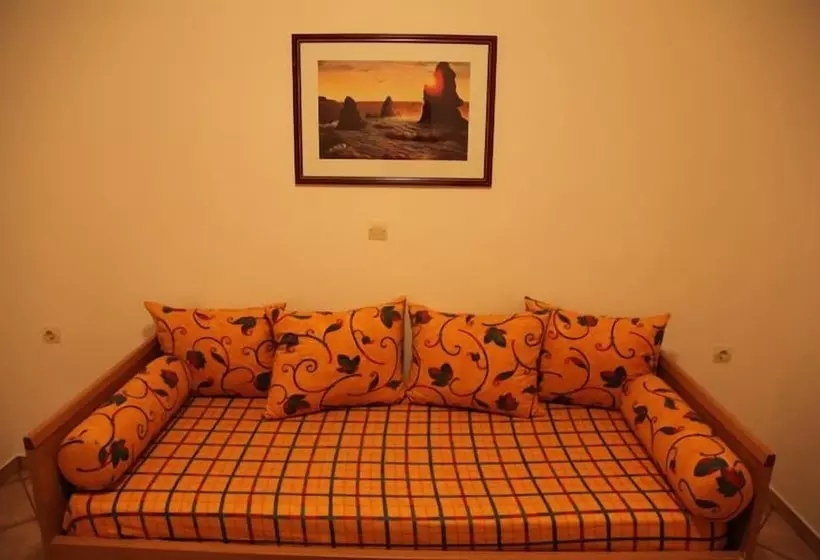 Terpsichore Apartments