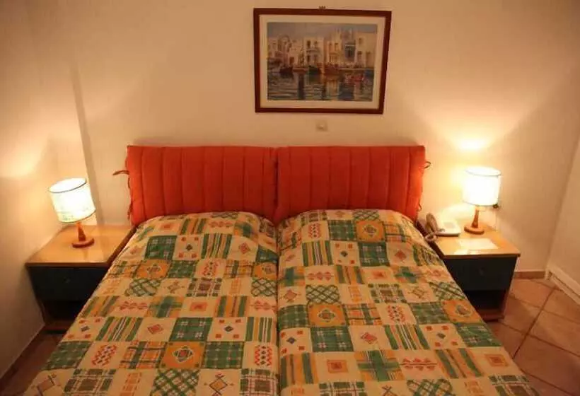 Terpsichore Apartments