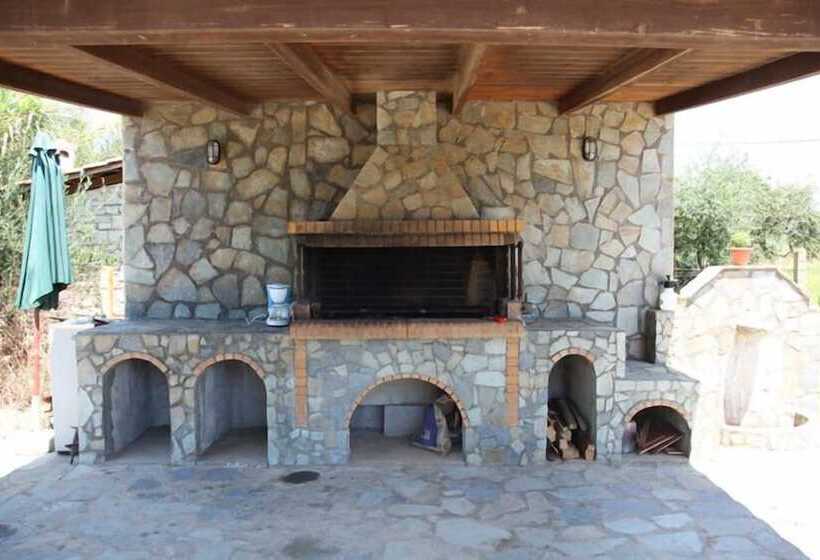 Terpsichore Apartments