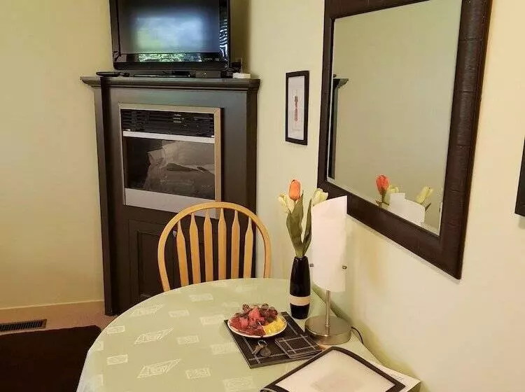 627 On King Bed And Breakfast