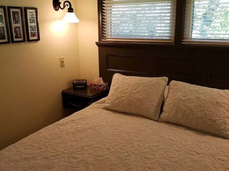 627 On King Bed And Breakfast